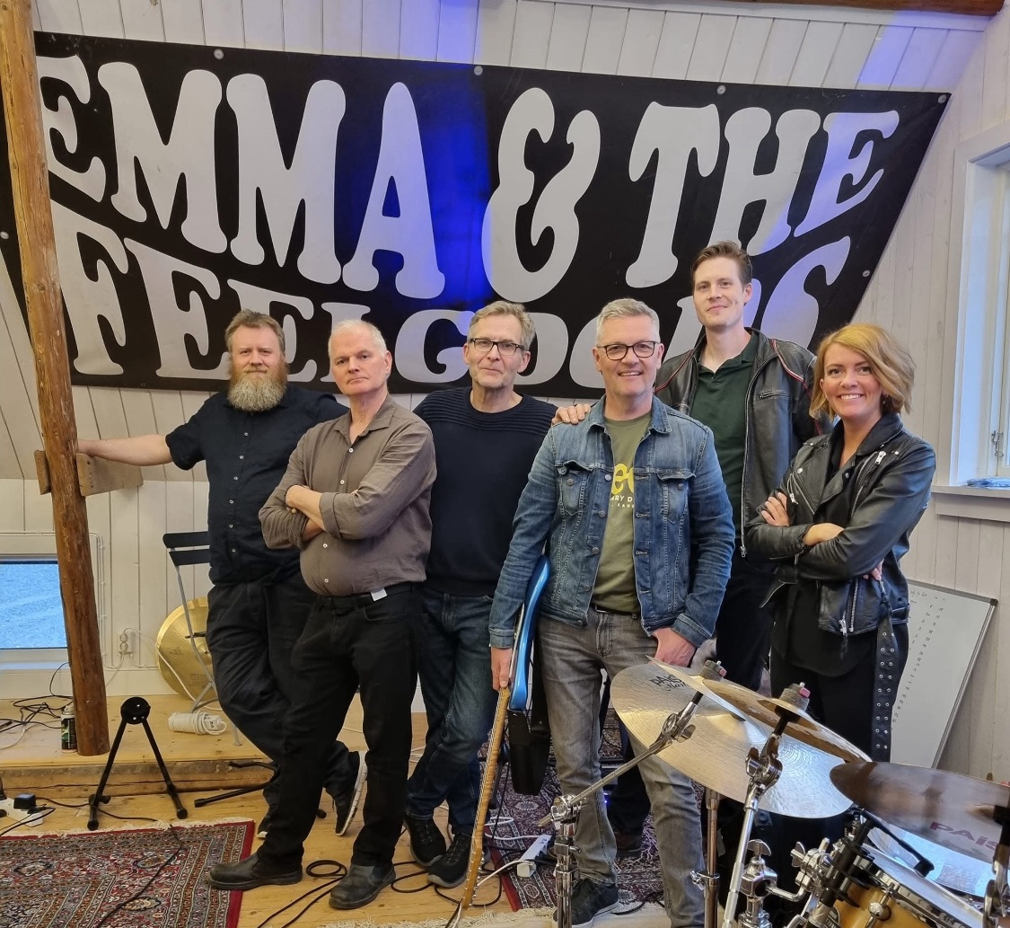 Emma and the Feelgoods på Il Pastores innergård